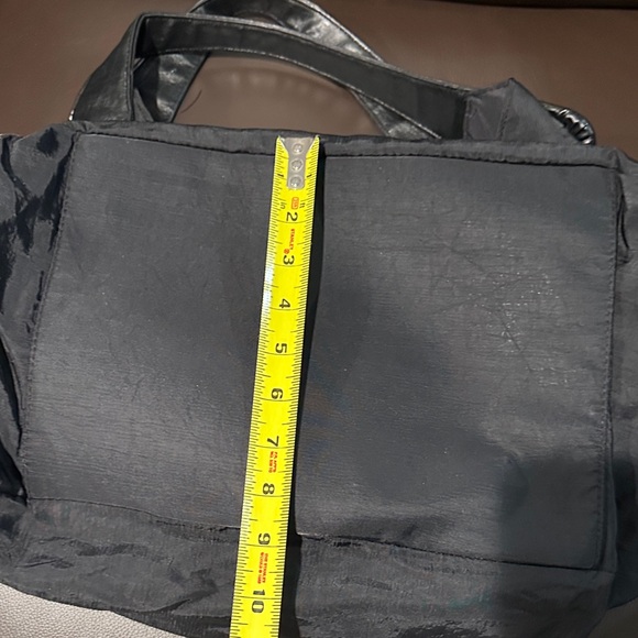 The original Hobo Black Women's Bag - Picture 7 of 10